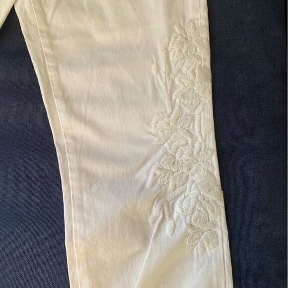 NWT ANTHROPOLOGIE CHINO Pants White Cotton Stretch Embroidered Leg Size 31P - Picture 8 of 10